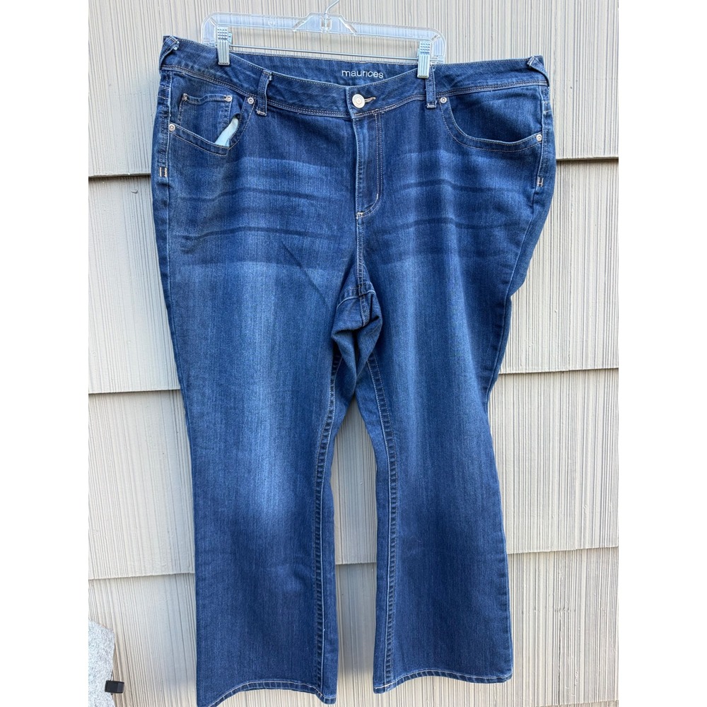 Maurices Womens 24W Regular Bootcut Jeans Medium Wash Stretch Denim Embroidered